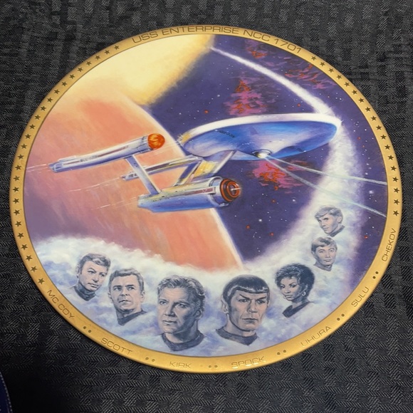 8 Vintage 1983 Star Trek Collectable Plates In Mint Condition! - Picture 14 of 17